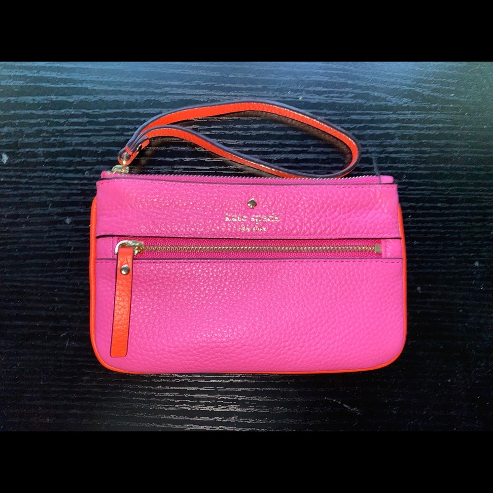 Kate Spade New York Cobble Hill Bee Wristlet